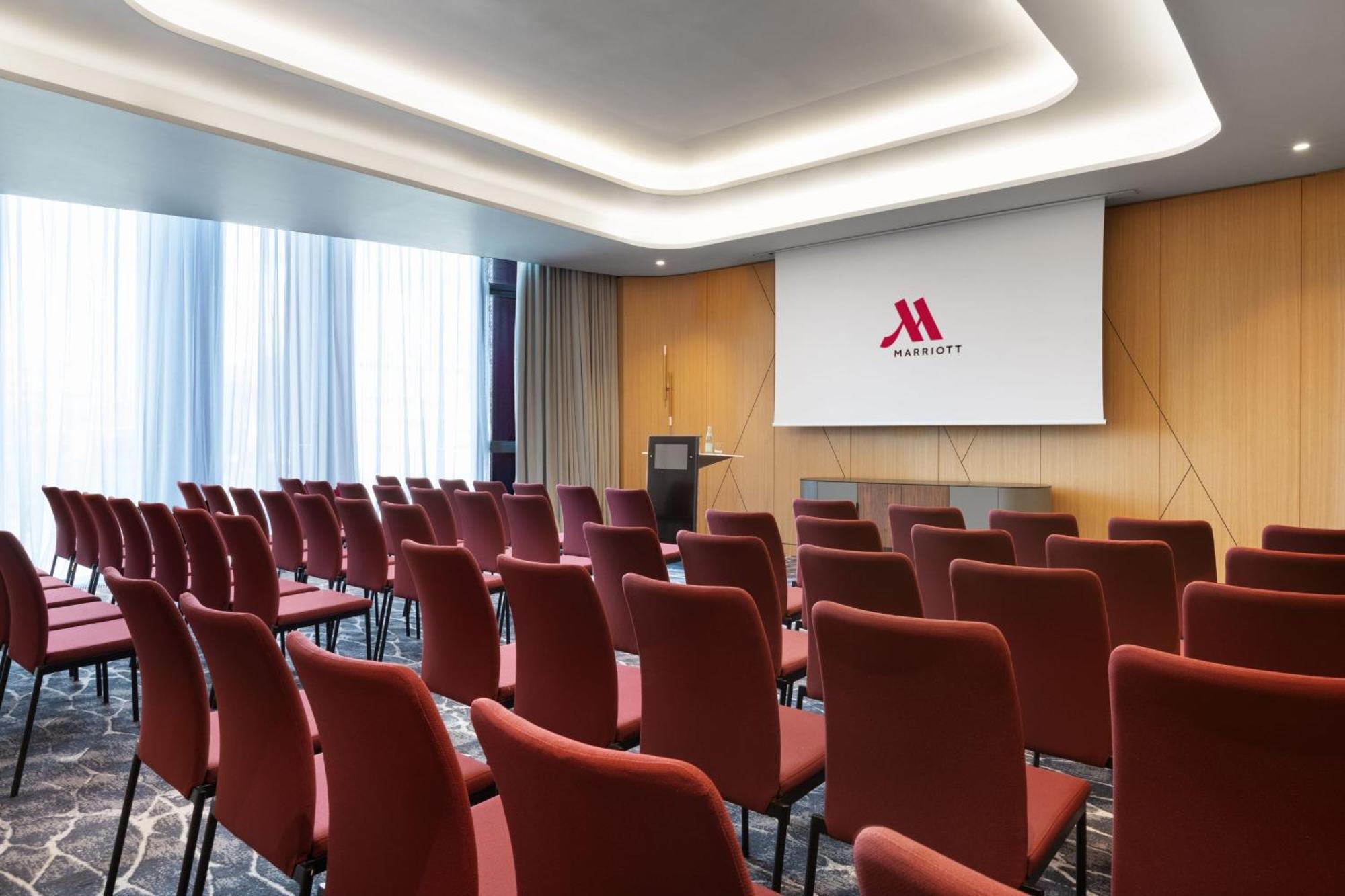 Tirana Marriott Hotel Dış mekan fotoğraf