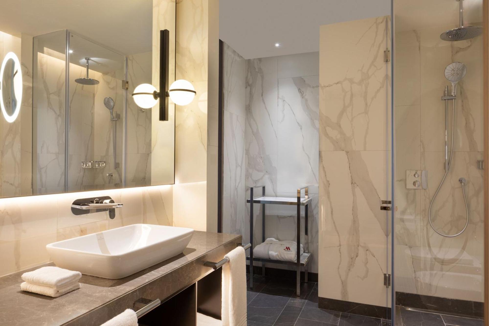 Tirana Marriott Hotel Dış mekan fotoğraf